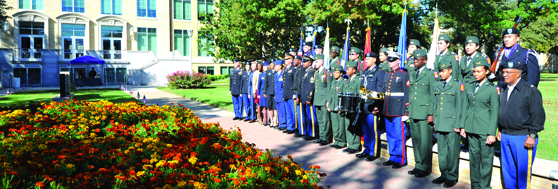 Section Image: Veterans on the TCU campus 